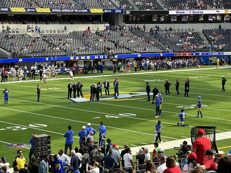 Field level Rams vs 49ers week 8